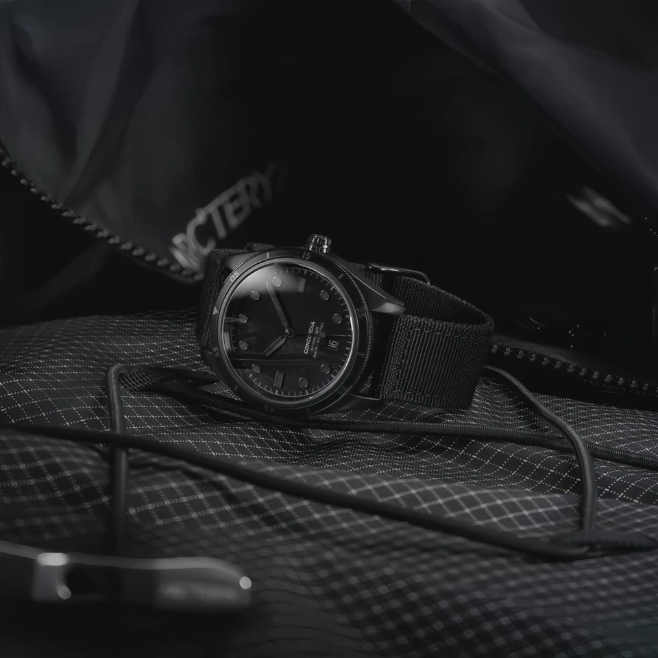 Black men's watch