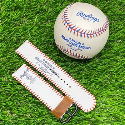 Vlastné recyklované baseballové rukavice sledujú pásik